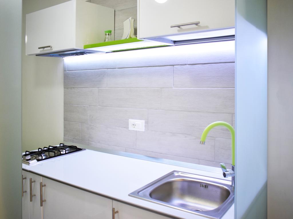 Shower Shows Marsala Ngoại thất bức ảnh