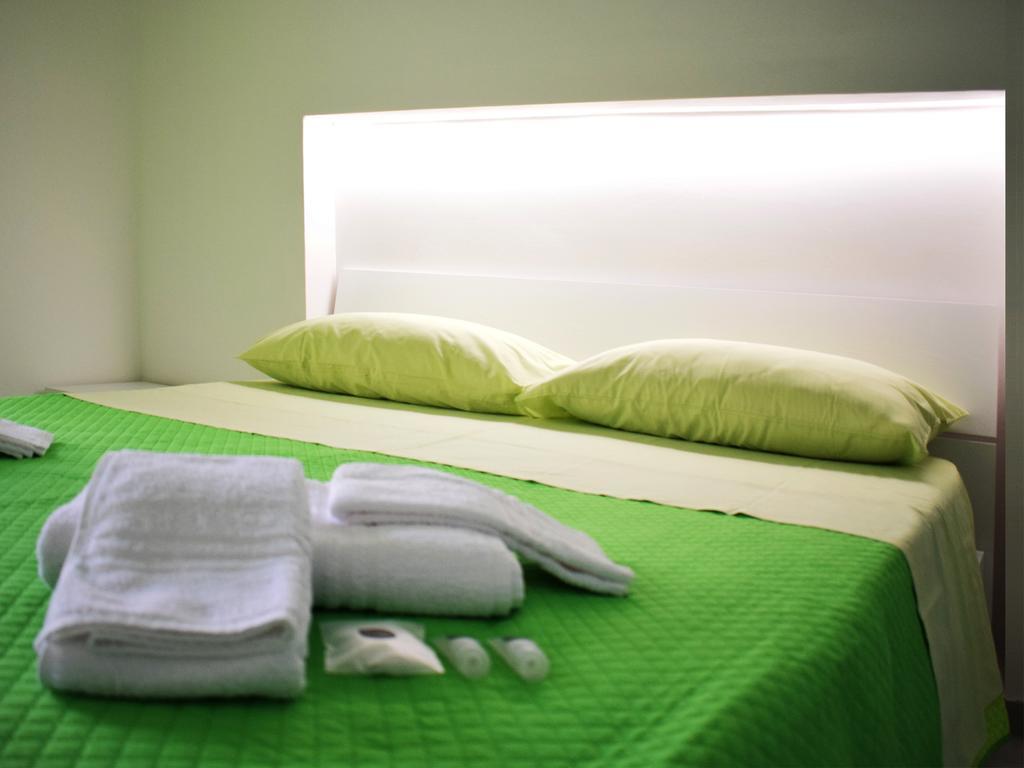 Shower Shows Marsala Ngoại thất bức ảnh